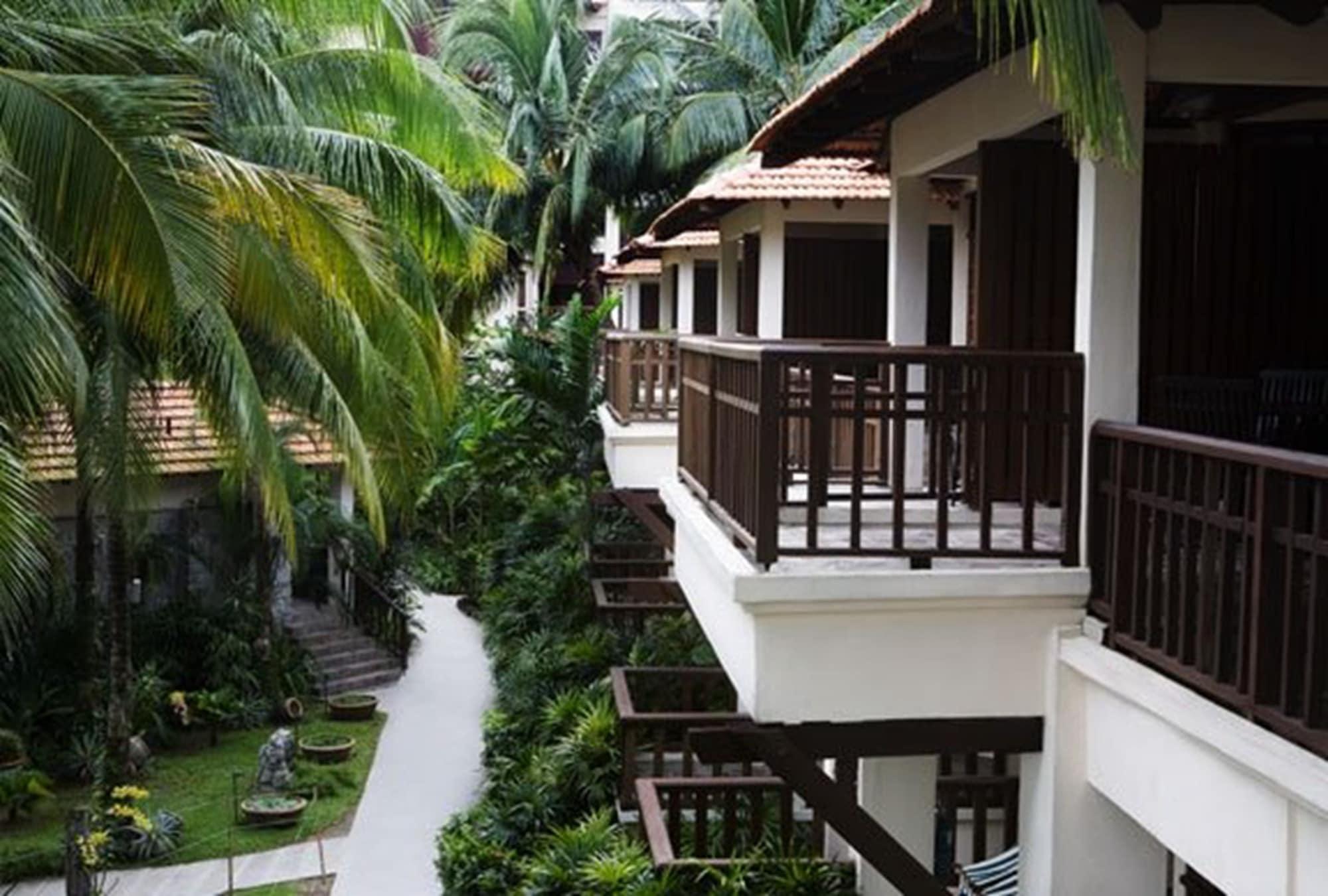 Avillion Port Dickson Hotel Exterior foto The resort's rooms