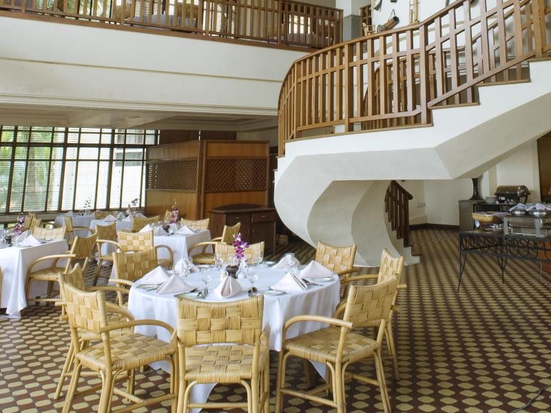 Avillion Port Dickson Hotel Exterior foto The interior of the restaurant