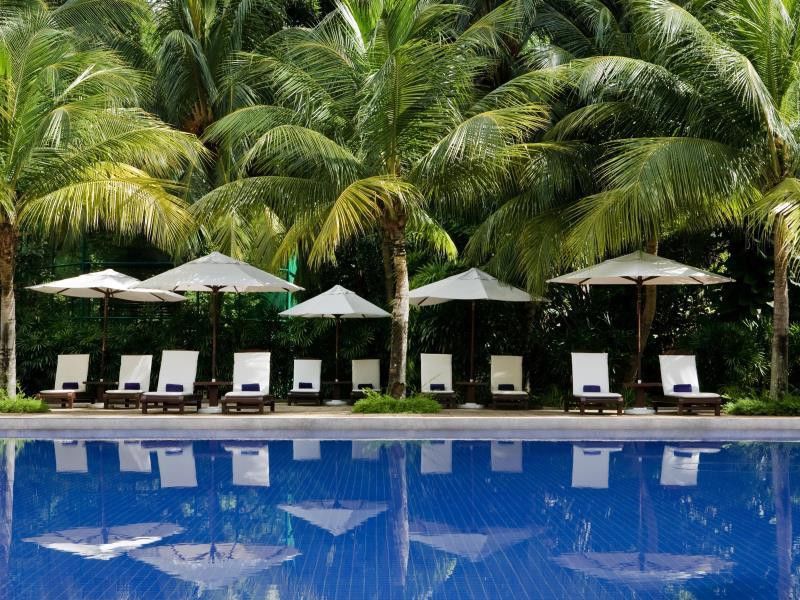 Avillion Port Dickson Hotel Exterior foto The pool at the hotel