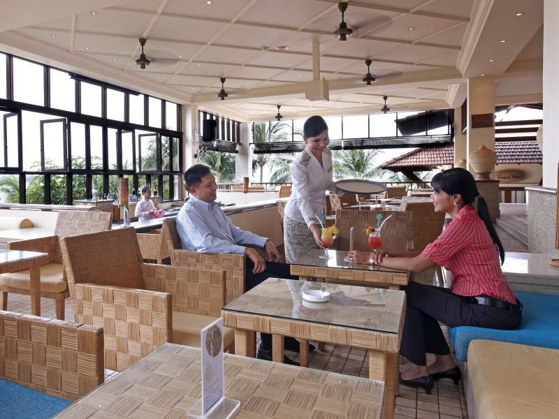 Avillion Port Dickson Hotel Exterior foto A restaurant in a hotel